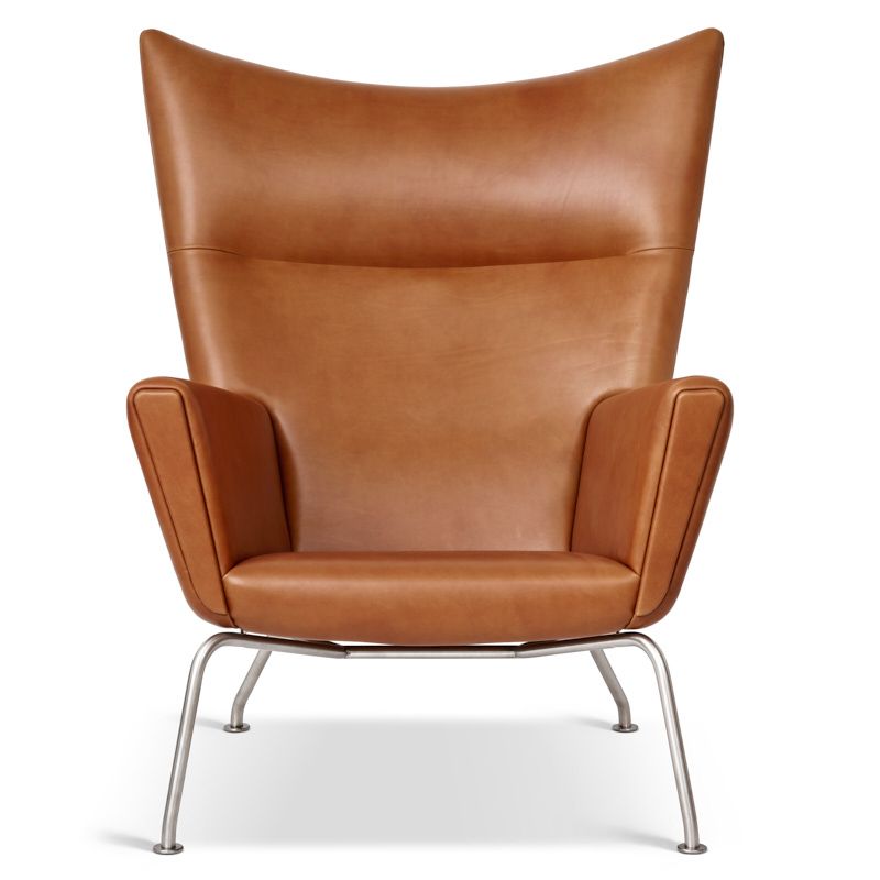 Hans J. Wegner Wing Chair CH445 i cognacfarvet læder
